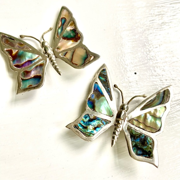 2 VTG sterling/abalone butterfly brooches - Picture 2 of 9
